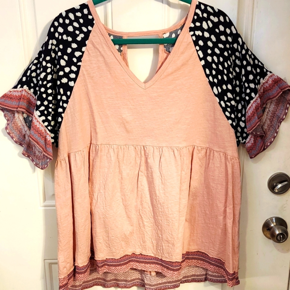 Stylish Empire Design Top with Contrasting Sleeves